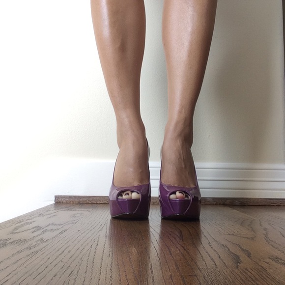 ❌SOLD❌ Enzo Angiolini Purple Patent Peep Toe Pumps - Picture 4 of 7